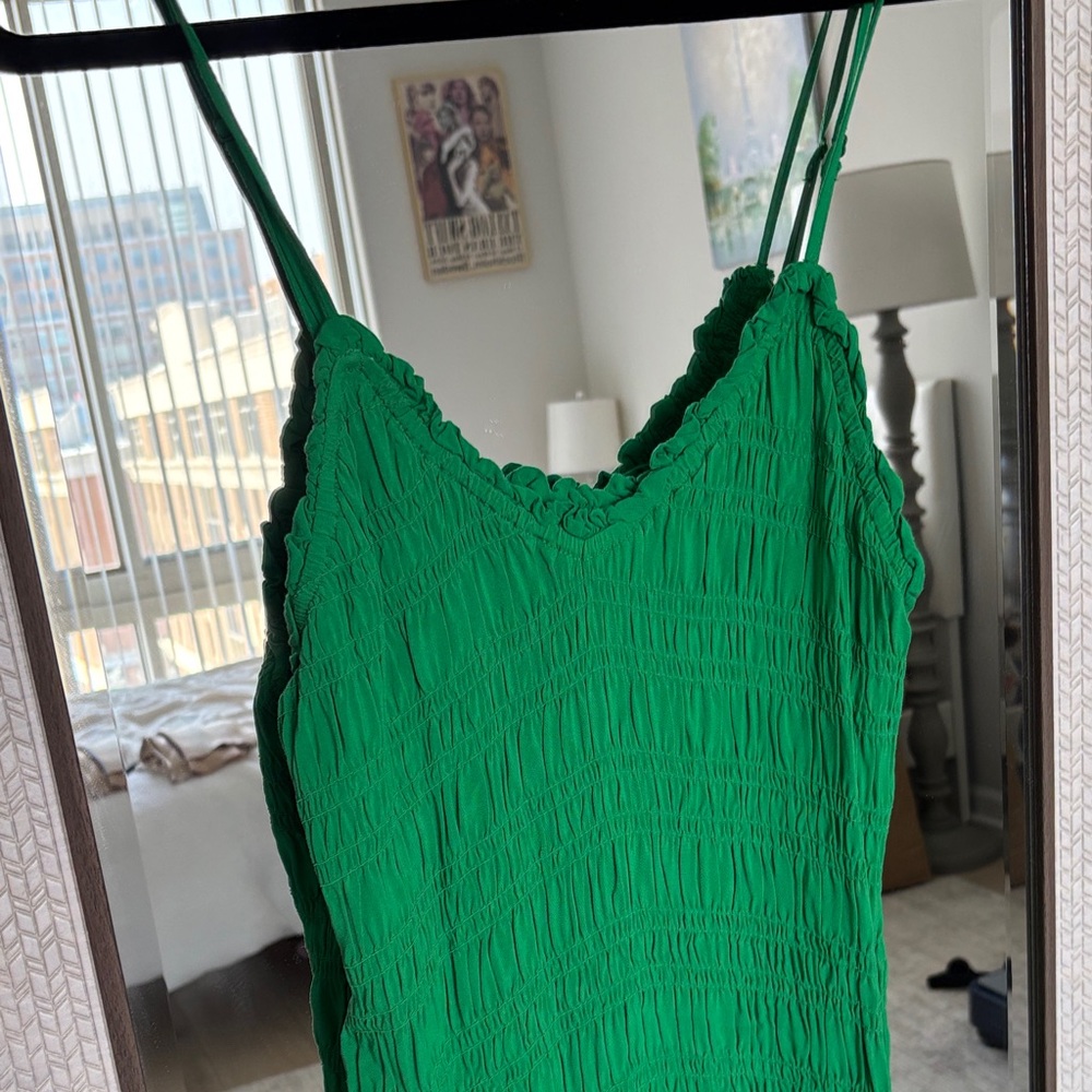 H&M Vibrant Green Ruffle Top - Picture 3 of 6
